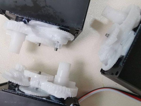 電機減速齒輪箱該如何選用合適的潤滑脂？